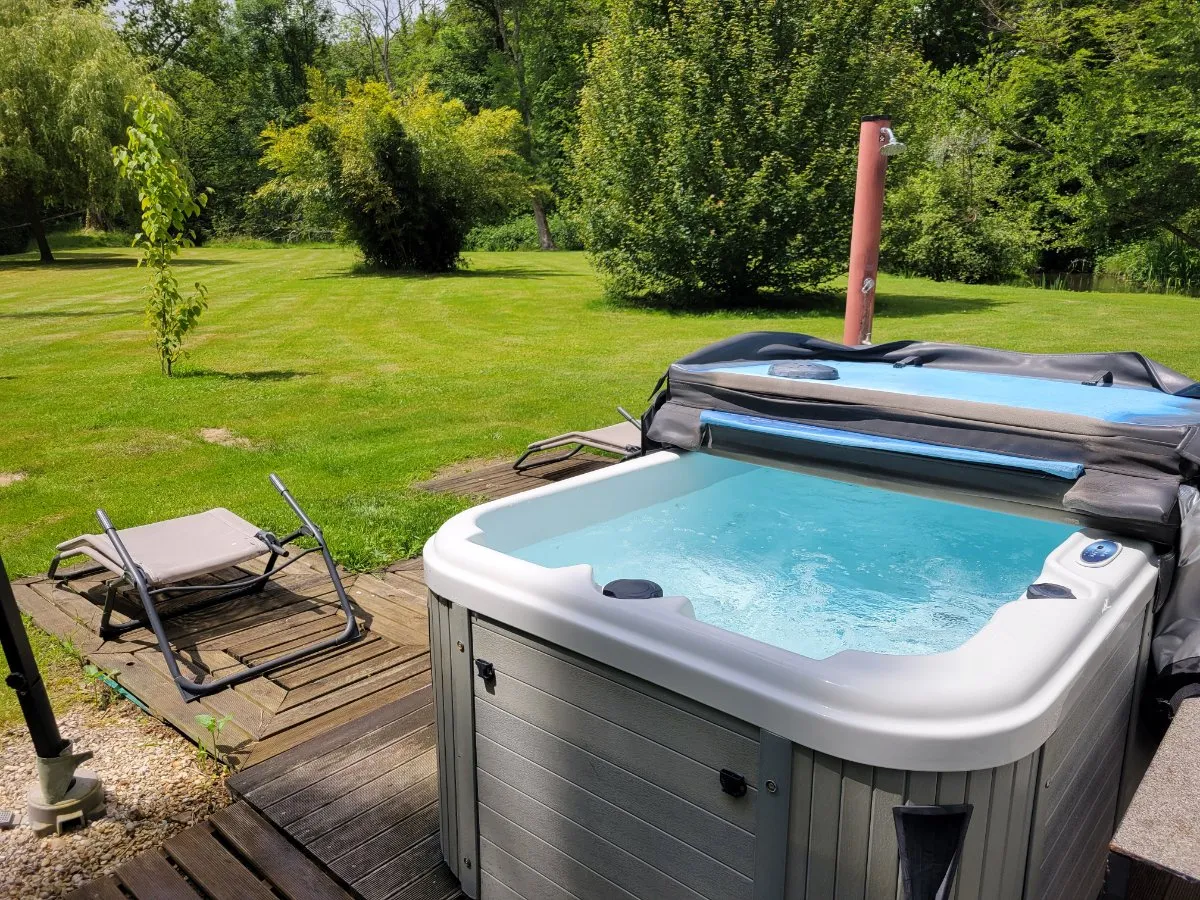 Une parenthèse bien-être : SPA & Roulotte en journée